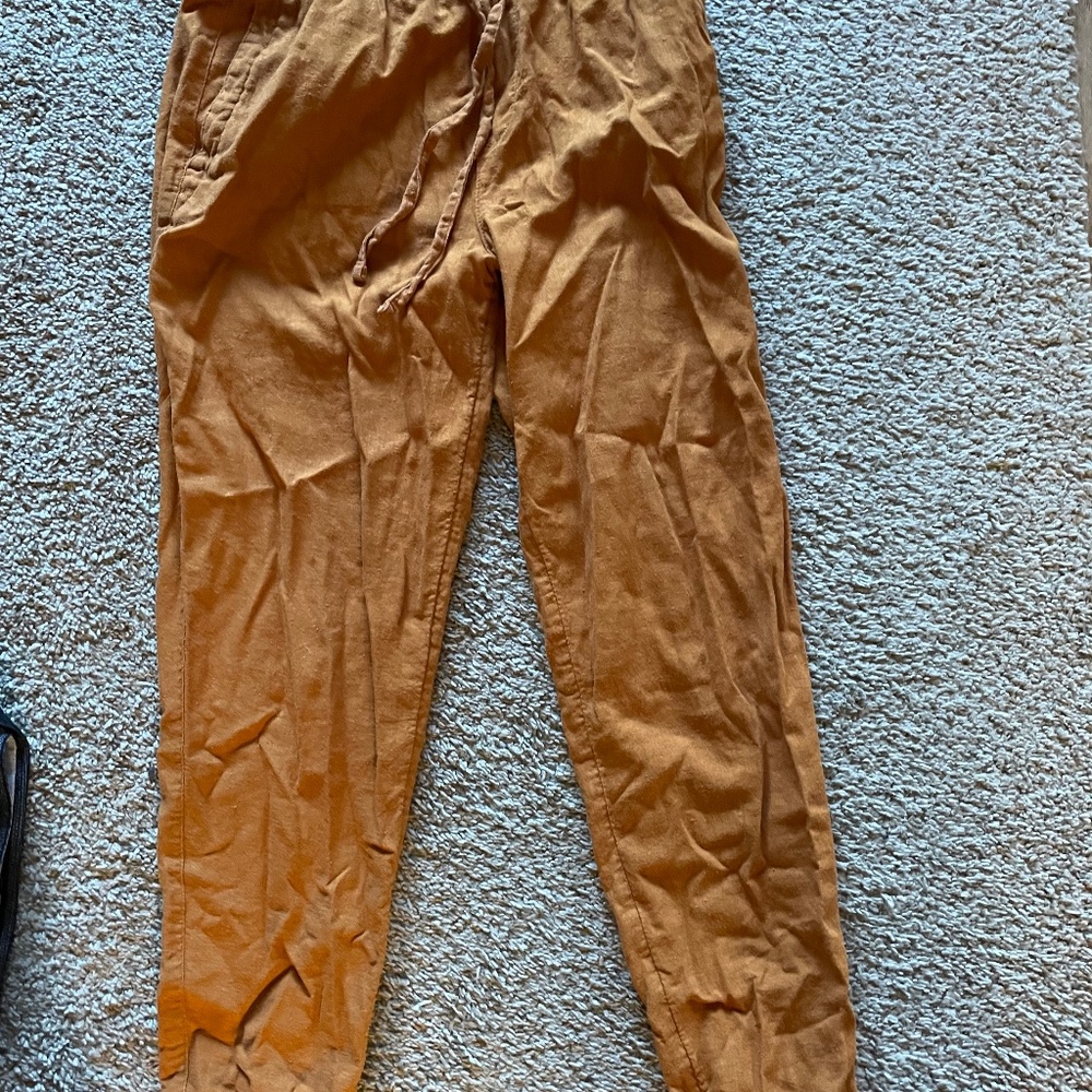 Orange Old Navy Capris
